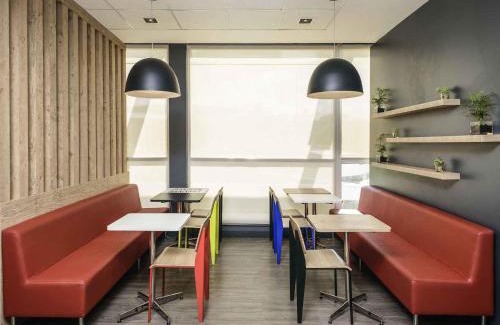 Boa Viagem Hotel | Pet-Friendly Stay at ibis Recife Aeroporto with Breakfast