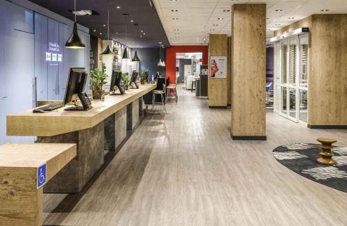 Boa Viagem Hotel | Pet-Friendly Stay at ibis Recife Aeroporto with Breakfast