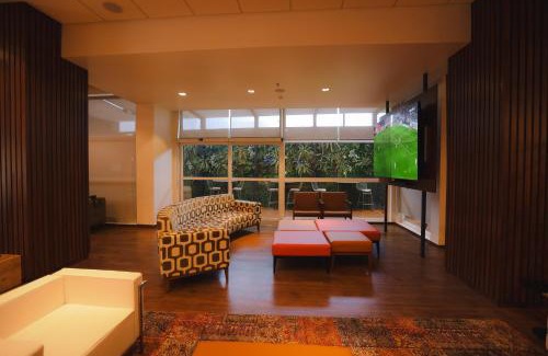 Pina Hotel | Experience ibis Recife Boa Viagem with Ocean View & Breakfast