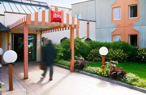 Muire - Haubette Hotel | Pet-Friendly ibis Reims Tinqueux with Great Amenities