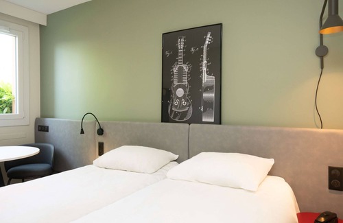 Muire - Haubette Hotel | Modern ibis Reims Tinqueux: Spa, Restaurant & Family-Friendly