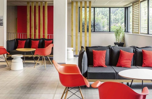 Cesson-Sevigne Hotel | Discover ibis Rennes Cesson: Family-Friendly with Spa