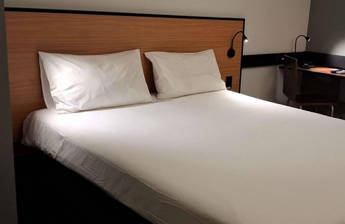 Zona Sul Hotel | Discover ibis Rio de Janeiro Botafogo with Pool & Spa