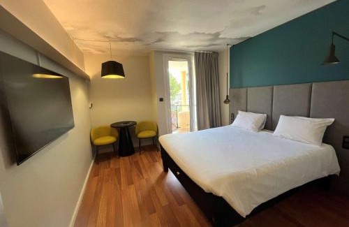 Balaruc-les-Bains Hotel | Relax at ibis Sète Balaruc les Bains with Spa & Ocean Views