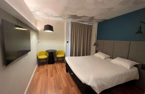 Balaruc-les-Bains Hotel | Relax at ibis Sète Balaruc les Bains with Spa & Ocean Views