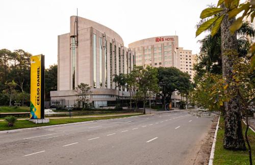Santo Andre Hotel | Discover ibis Santo Andre: Pet-Friendly & Accessible Stay