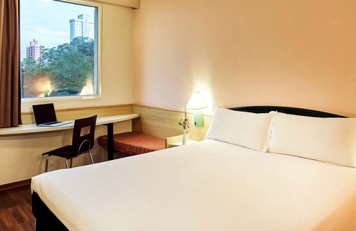 Santo Andre Hotel | Comfortable ibis Santo Andre with Spa & Family-Friendly Perks