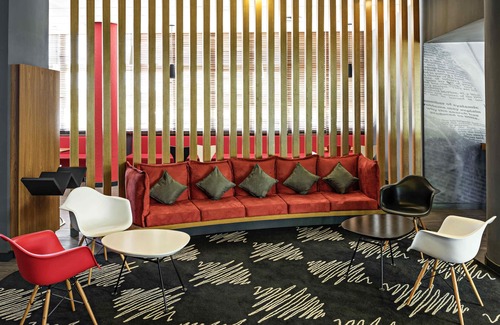 Sao Jose dos Campos Hotel | Convenient ibis Sao Jose dos Campos Dutra with Pool & Dining