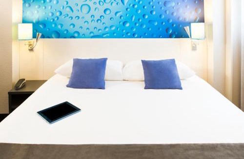 La Coruna Hotel | Pet-Friendly Ibis Styles A Coruna with 8.5/10 Guest Rating