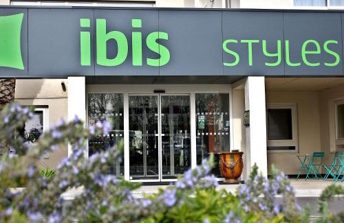 Avignon Hotel | Discover ibis Styles Avignon Sud: Pet-Friendly Getaway