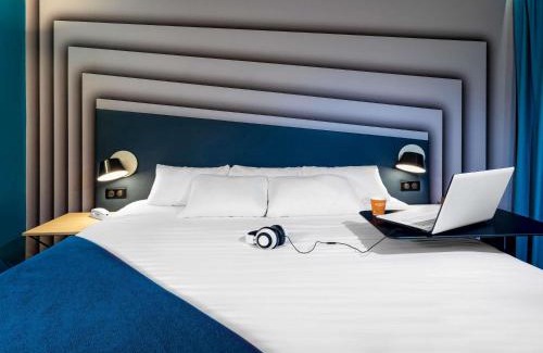 Avignon Hotel | Discover ibis Styles Avignon Sud: Pet-Friendly Getaway