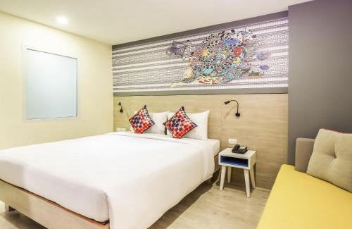 Khlong Toei Hotel | Discover Ibis Styles Bangkok Sukhumvit 50: Family-Friendly Stay