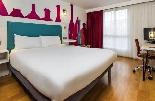 Dodworth Hotel | Discover ibis Styles Barnsley: Pet-Friendly & Family Ready