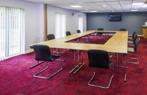 Dodworth Hotel | Discover ibis Styles Barnsley: Pet-Friendly & Family Ready