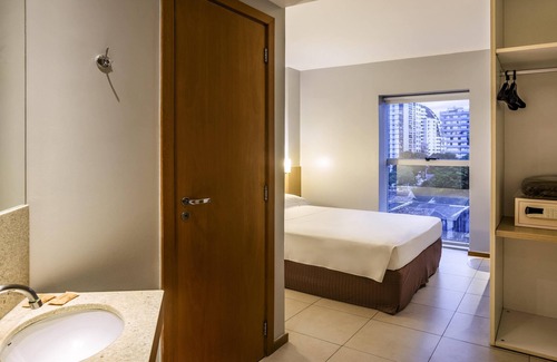 Batista Campos Hotel | Discover Ibis Styles Belém do Pará: Spa & Family-Friendly Stay