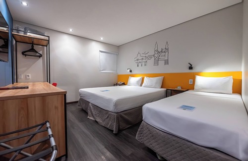 Nazare Hotel | Relax at ibis Styles Belém Nazaré with Pool and Spa