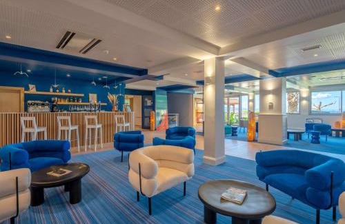 Biarritz Hotel | Cozy ibis Styles Biarritz Plage with Oceanfront Views