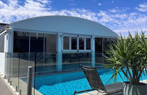 Broken Hill Hotel | Enjoy Poolside Comfort at ibis Styles Broken Hill