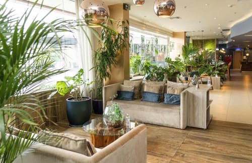 Aguas Belas Hotel | Pet-Friendly ibis Styles Curitiba Aeroporto with Spa Access