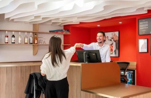 Cabries Hotel | Stylish ibis Styles Cabriès Aix-en-Provence TGV Awaits