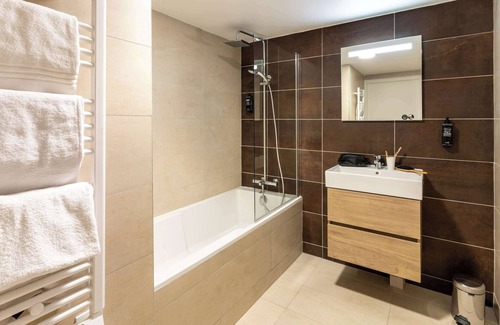 Cabries Hotel | Discover Ibis Styles Cabriès Aix-En-Provence TGV - Top Rated!