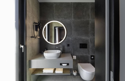 Schnetzenhausen Hotel | Discover Ibis Styles Friedrichshafen: Family-Friendly Retreat