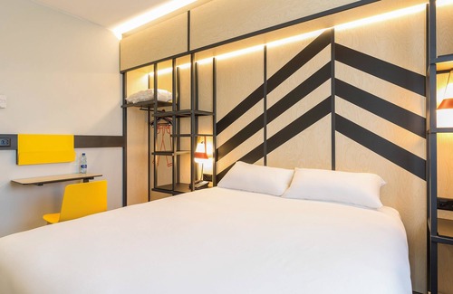 Le Grand-Saconnex Hotel | Top-Rated ibis Styles Genève Palexpo Aéroport Hotel