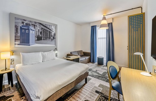 City Centre Glasgow Hotel | Stylish Ibis Styles Glasgow Centre with Pool & Spa Access