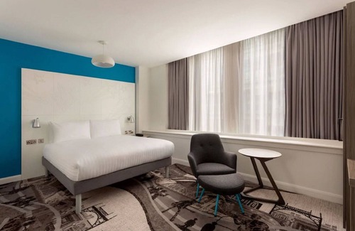 City Centre Glasgow Hotel | Highly Rated Ibis Styles Glasgow Central with Pool & Restaurant