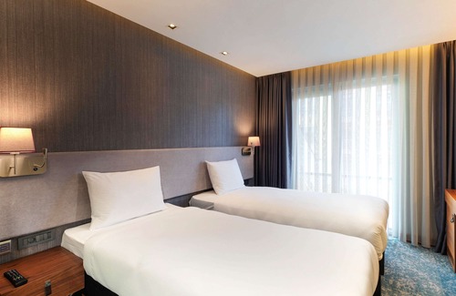 Kucukbakkalkoy Hotel | Stylish ibis Styles Istanbul Atasehir with Family Amenities
