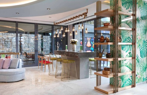 Kucukbakkalkoy Hotel | Stylish ibis Styles Istanbul Atasehir with Family Amenities