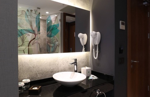 Kucukbakkalkoy Hotel | Stylish ibis Styles Istanbul Atasehir with Family Amenities
