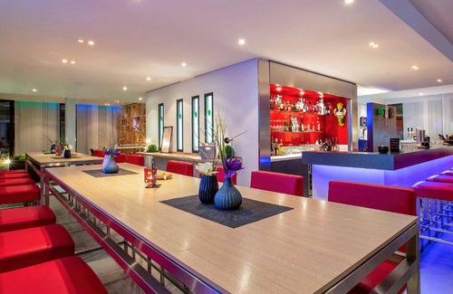 Ettlingen Hotel | Discover ibis Styles Karlsruhe Ettlingen: Oceanfront Comfort