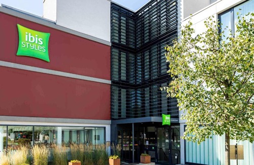 Ettlingen Hotel | Discover ibis Styles Karlsruhe Ettlingen: Oceanfront Comfort