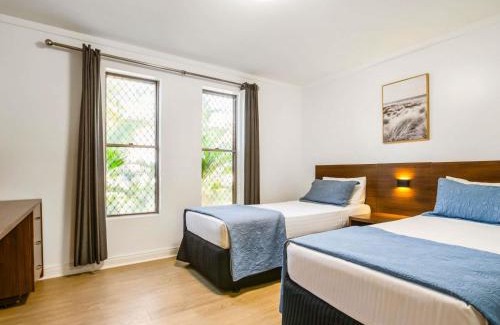 Karratha Hotel | Inviting Ibis Styles Karratha: Relax by the Pool & Dine