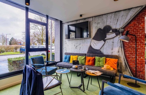 Marcq-en-Baroeul Hotel | Stylish ibis Styles Lille Marcq en Baroeul with Spa & Dining