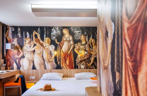 Marcq-en-Baroeul Hotel | Stylish ibis Styles Lille Marcq en Baroeul with Spa & Dining