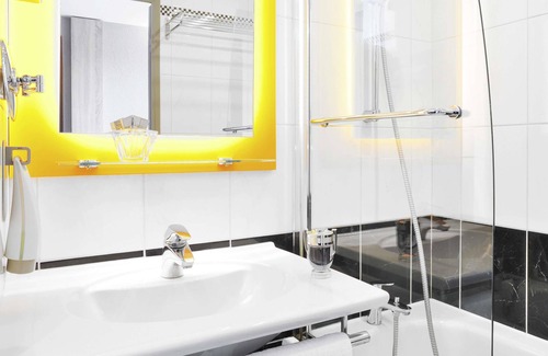 Marcq-en-Baroeul Hotel | Stylish ibis Styles Lille Marcq en Baroeul with Spa & Dining