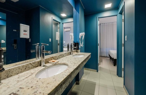 Centro Hotel | Tranquil ibis Styles Manaus: Spa & Family-Friendly Stay