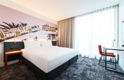 Melbourne Airport Hotel | Modern ibis Styles Melbourne Airport: Rated 8.7/10 with Spa