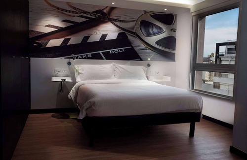 Punta Carretas Hotel | Stylish ibis Styles Montevideo Biarritz Hotel with Spa