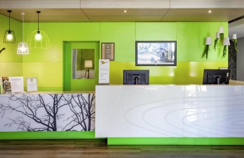Mount Isa City Hotel | Discover ibis Styles Mt Isa Verona - 4-Star Family Retreat