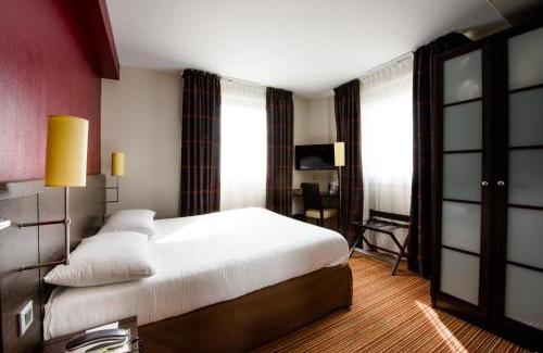Nantes Centre Hotel | Discover ibis Styles Nantes Centre: Pet-Friendly & Accessible