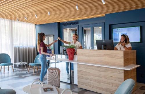 Saint-Laurent-du-Var Hotel | Enjoy Oceanfront Bliss at ibis Styles Nice Cap 3000