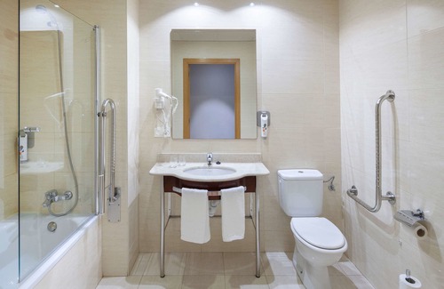 Noain Hotel | Comfortable Stays at ibis Styles Pamplona Noain Hotel