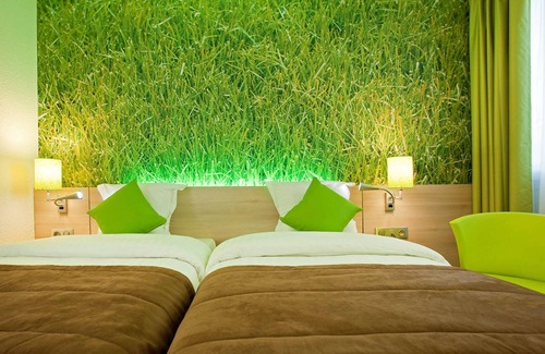 Jean Zay Hotel | Relax at ibis Styles Paris Val de Fontenay with Spa & Dining