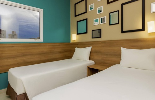 Subsetor Sul - 5 Hotel | Discover Ibis Styles Ribeirão Preto with Family-Friendly Amenities
