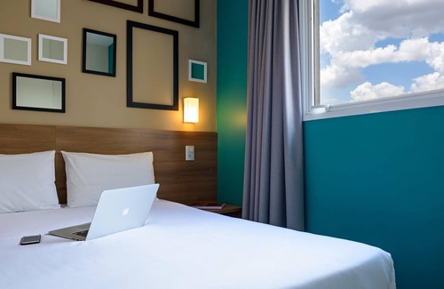 Subsetor Sul - 5 Hotel | Discover Ibis Styles Ribeirão Preto with Family-Friendly Amenities