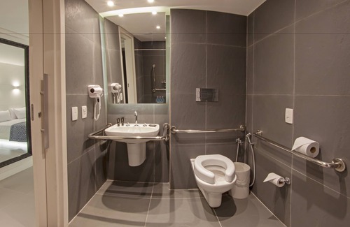 Vila Aurora II Hotel | Discover Ibis Styles Rondonopolis: Spa & Family-Friendly Stay