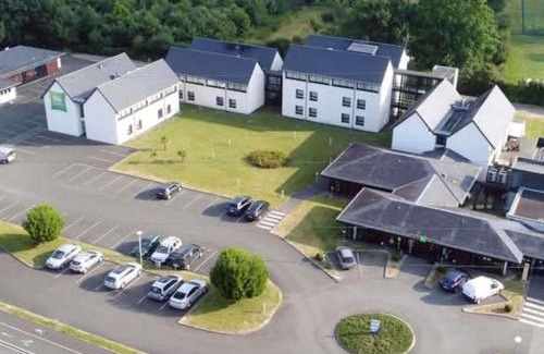 Segre Hotel | Discover ibis Styles Segre: Pet Friendly & Family-Friendly Stay